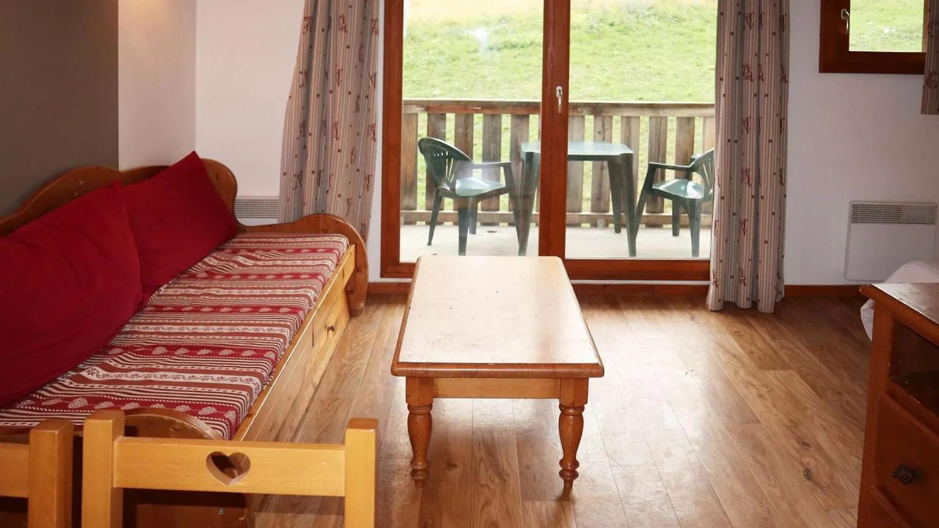 Appartement Ski Aux Pieds Avec Piscine & Sauna Pour 6 Pers - Fr-1-322-659 Les Orres